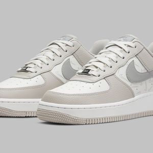 NIKE AIRFORCE 1 SHOES